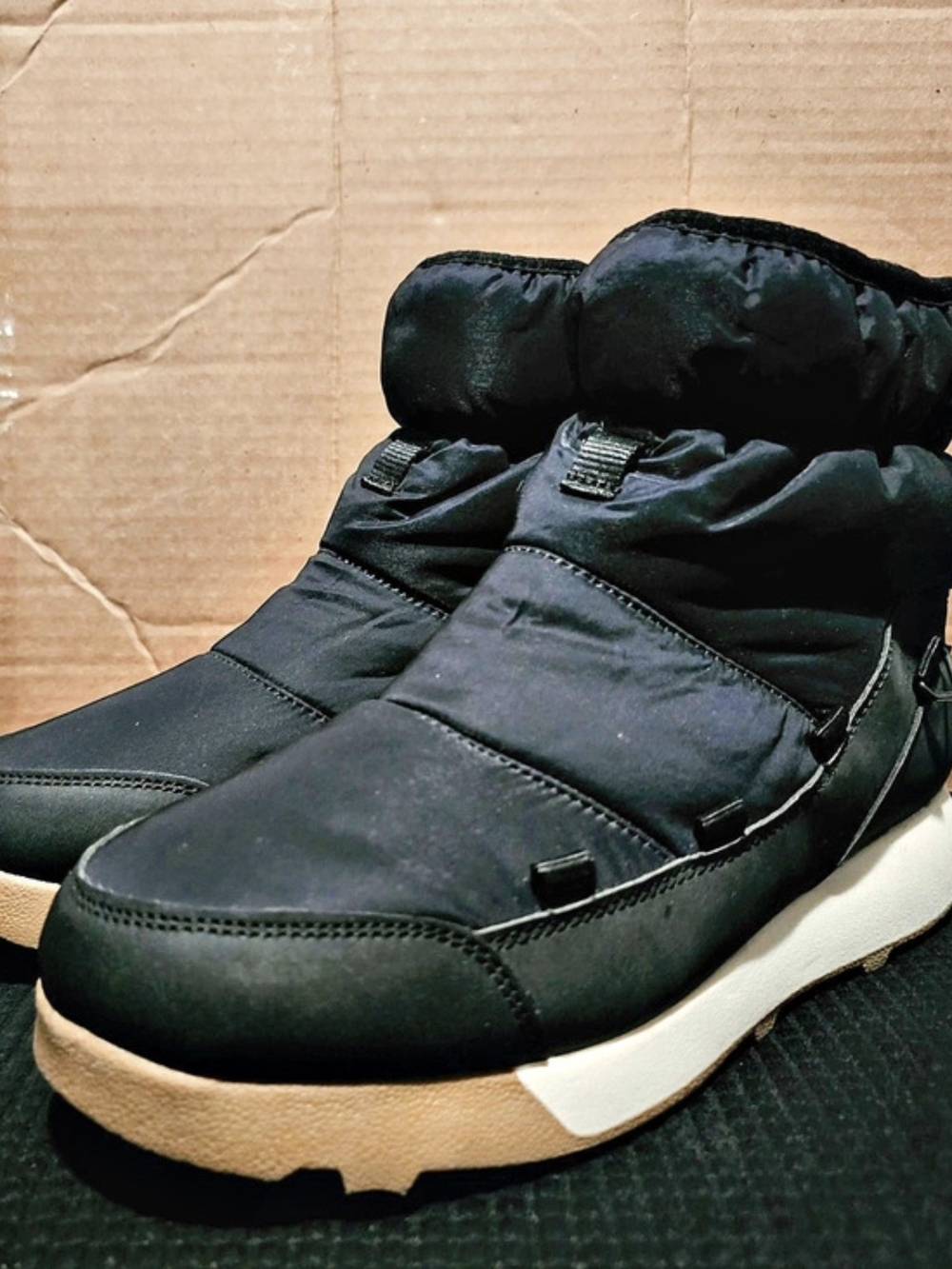 ​Black Quilted Puffer Winter Boots / Snow Boots — Size 10